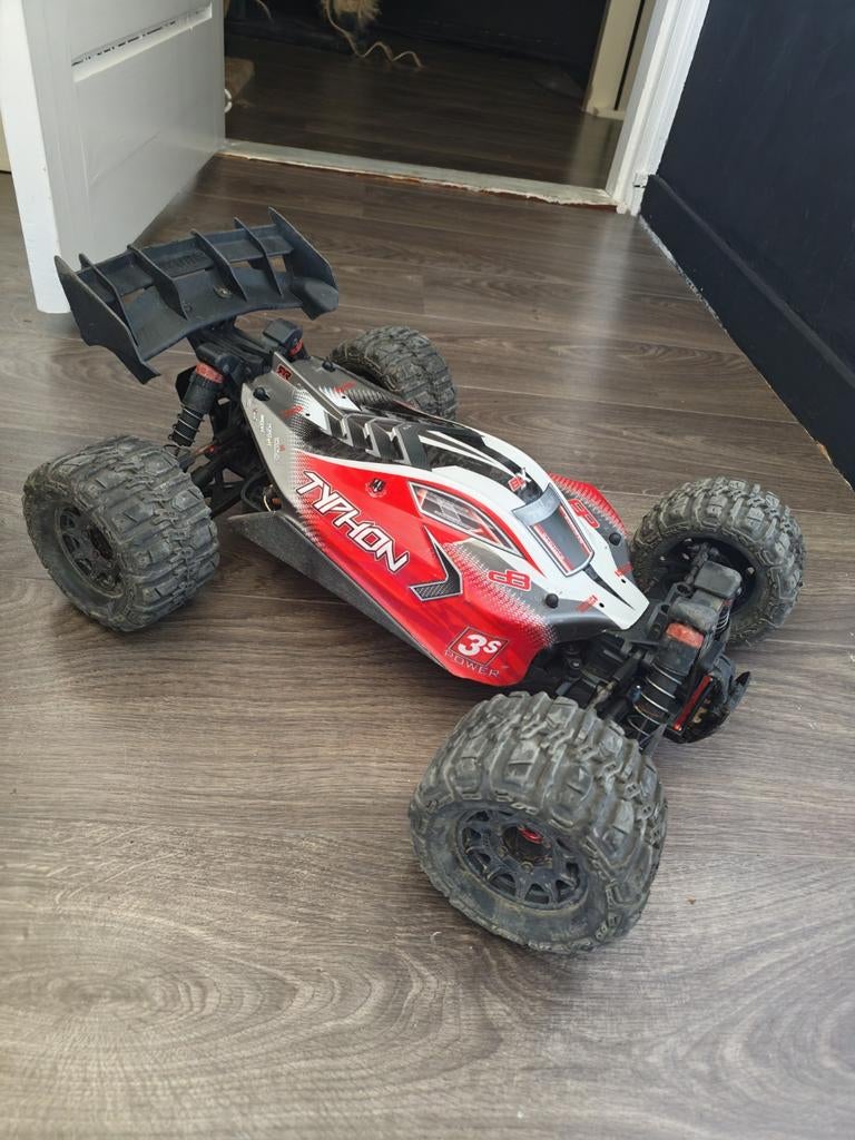 ARRMA Typhon 3S BLX RC Buggy met extra's, Gebruikt, Auto offroad, Schaal 1:10, RTR (Ready to Run)