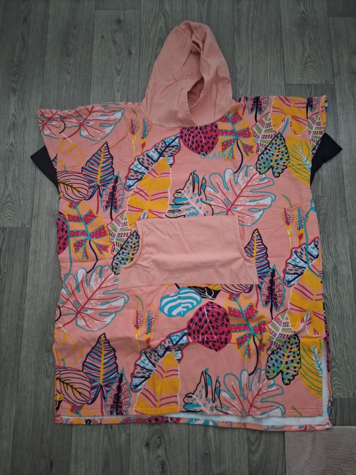 Olaian surfponcho roze met tropische print, Kleding | Dames, Badmode en Zwemkleding, Overige typen, Olaian, Ophalen of Verzenden