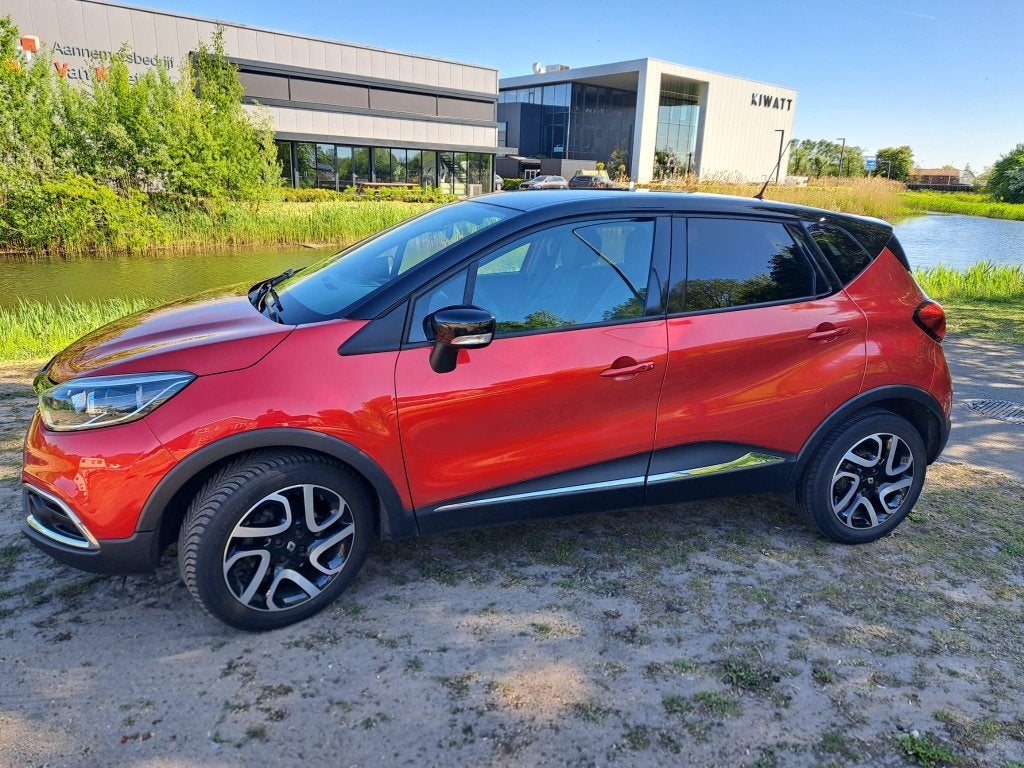Renault Captur 1.2 TCE 120 EDC 2015 Rood, 625 kg, 4 cilinders, Leder, 1200 kg