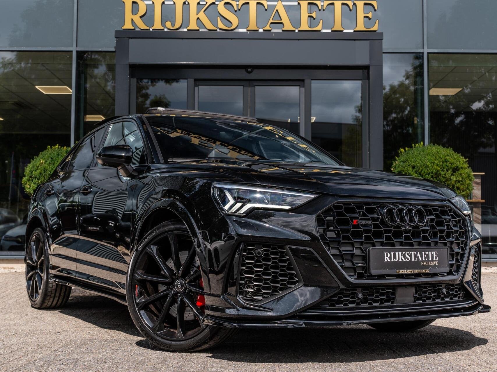 Audi RSQ3 SPORTBACK 2.5 TFSI Quattro|PANO|360°|SONOS|ACC|21, Auto's, Automaat, Gebruikt, 1675 kg, Met garantie (alle)