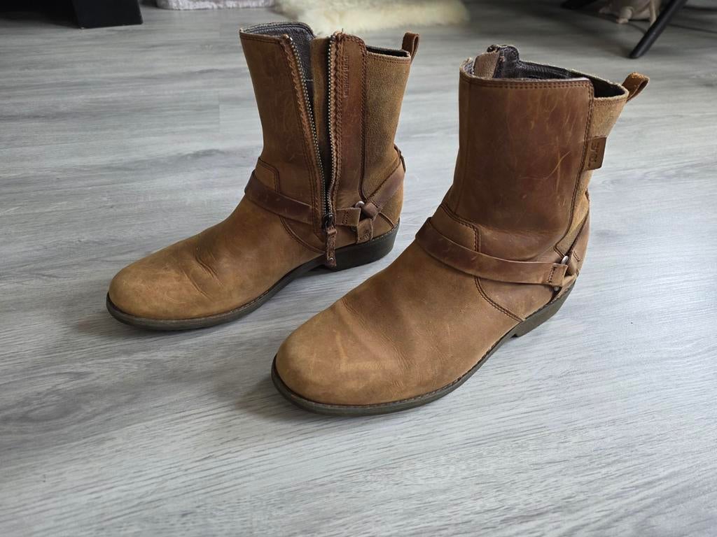 Laarsje van Teva 41, Ophalen of Verzenden, Zo goed als nieuw, Zwart
