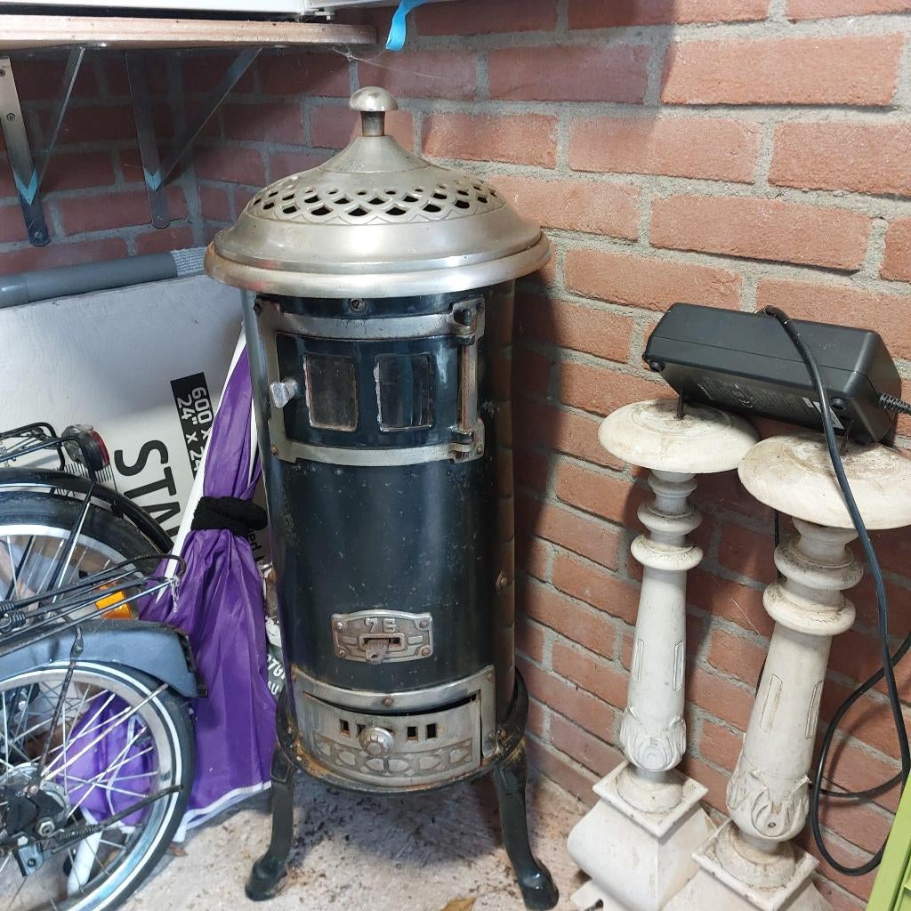 Oude kachel, Huis en Inrichting, Kachels, Ophalen, Gebruikt, Houtkachel, Vrijstaand