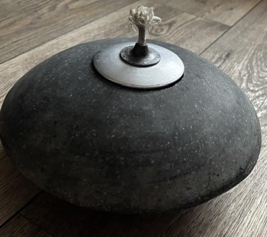 Brocante zware olielamp tuin of terras steen Ø25x12x7cm, Ophalen of Verzenden, Zo goed als nieuw