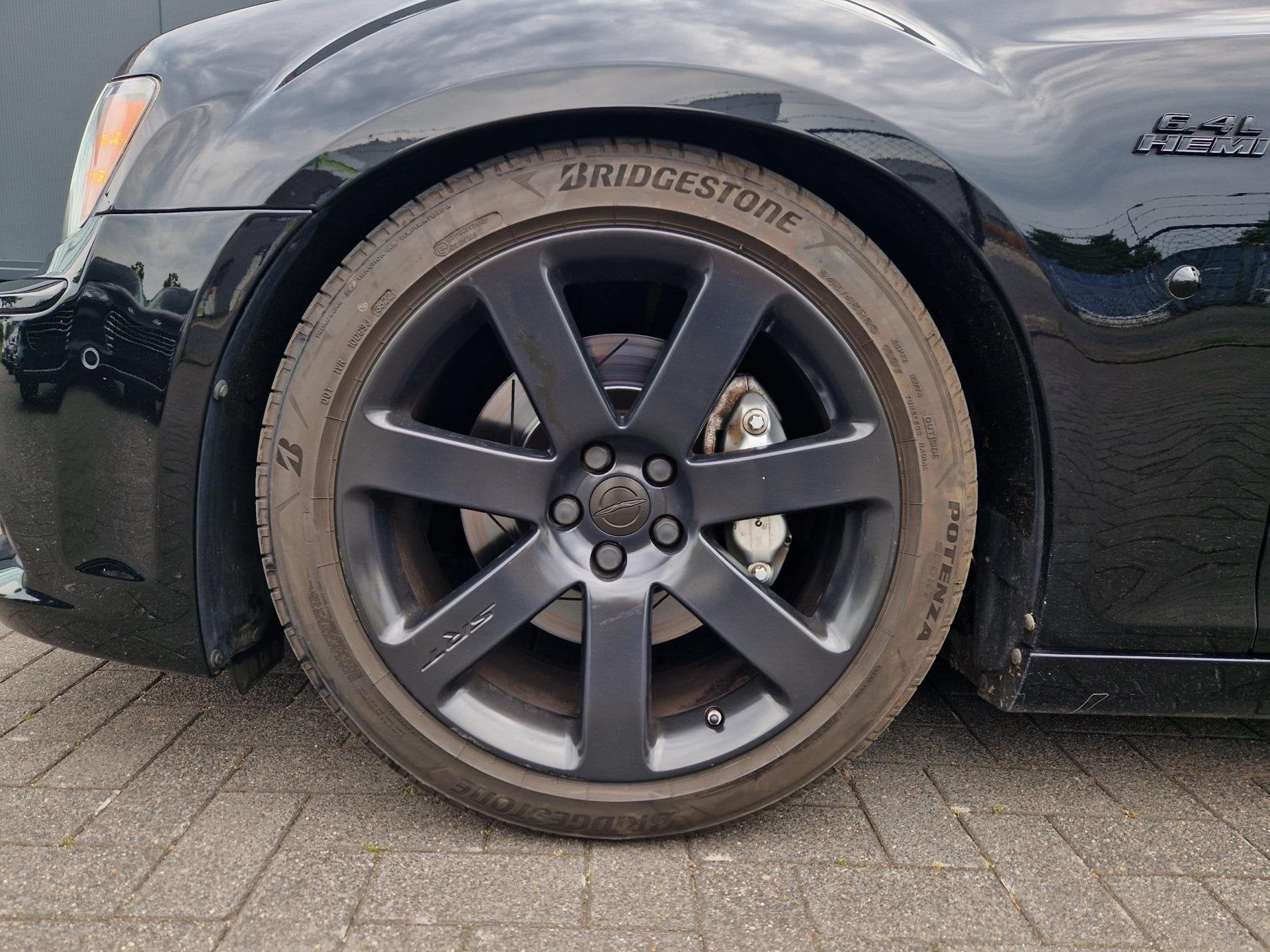 Chrysler 300C SRT-8 Facelift lpg G3, Auto's, Chrysler, Automaat, 12 maanden, Achterwielaandrijving, Gebruikt