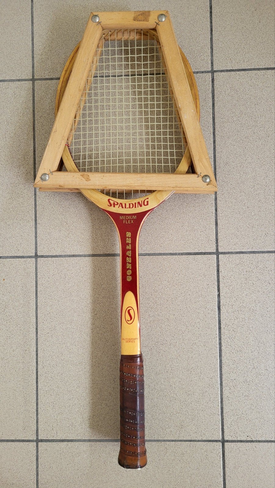 Vintage Spalding Gonzales Medium Flex tennis racket, Verzamelen, Ophalen, Gebruikt