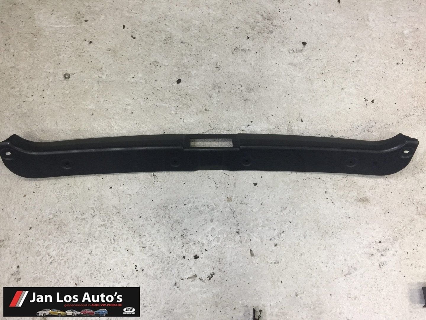 Kofferbak rand Audi 80 B4 ('91-'95) 8G0863485B, Gebruikt, -, -, -