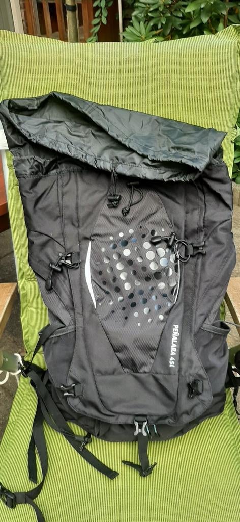 NIEUWE ongebruikte Pēnalara 45 l. zwarte trekking rugzak, 25 tot 40 cm, Nieuw, Trekking, 60 cm of meer