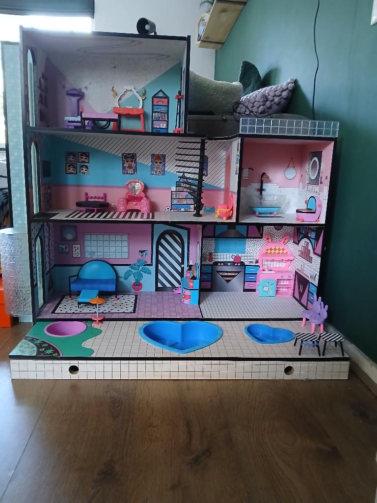 Lol poppenhuis, Ophalen, Gebruikt, Poppenhuis