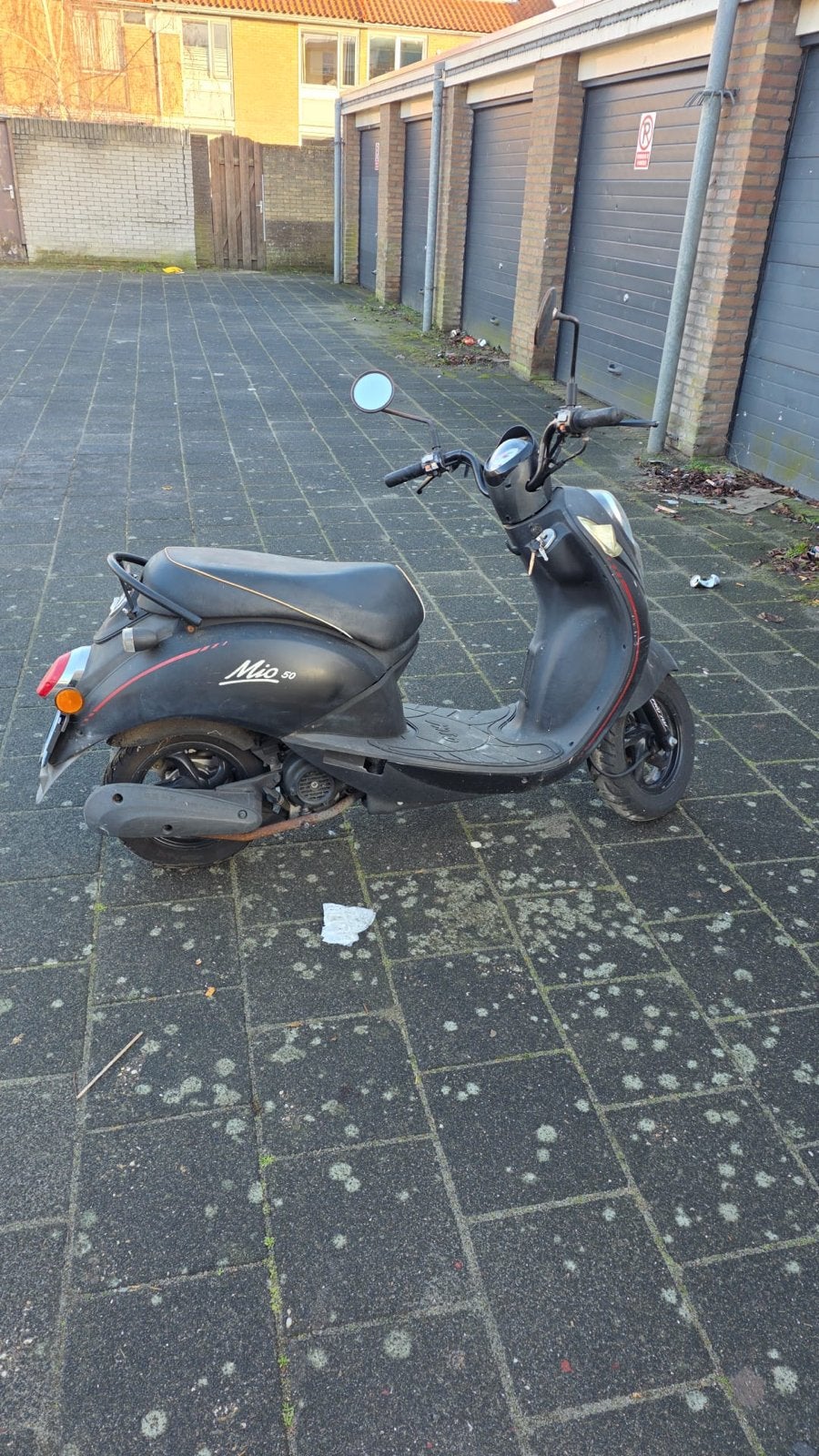 Mio scooter met aandacht nodig - Ideaal voor handige klusser, Fietsen en Brommers, Scooters | SYM, Gebruikt, Maximaal 45 km/u