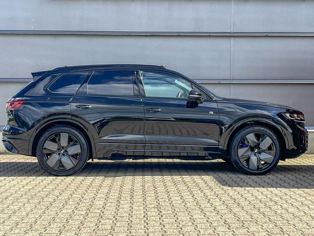 Volkswagen Touareg R 3.0 TSI eHybrid 462pk 4MOTION | SoH 100, Auto's, Volkswagen, Automaat, 12 maanden, 14 kWh, Gebruikt