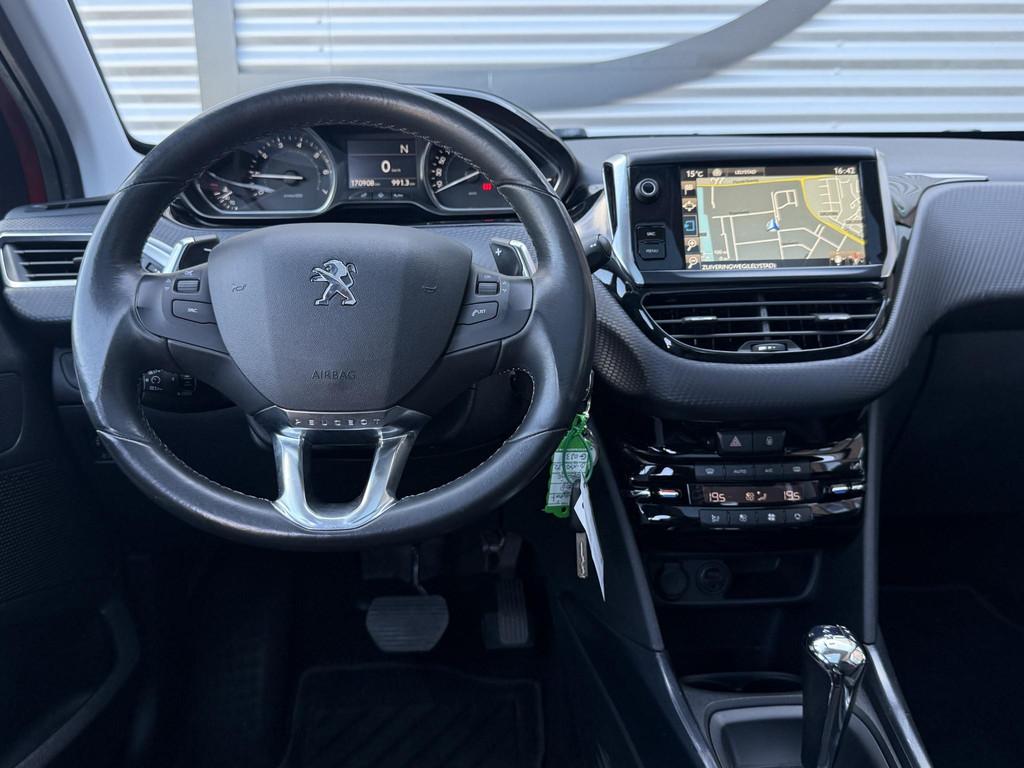 Peugeot 2008 1.2 VTi Allure 2e Eigenaar|Navi|Pano|Clima|Trek, Euro 5, 1199 cc, 82 pk, 770 kg