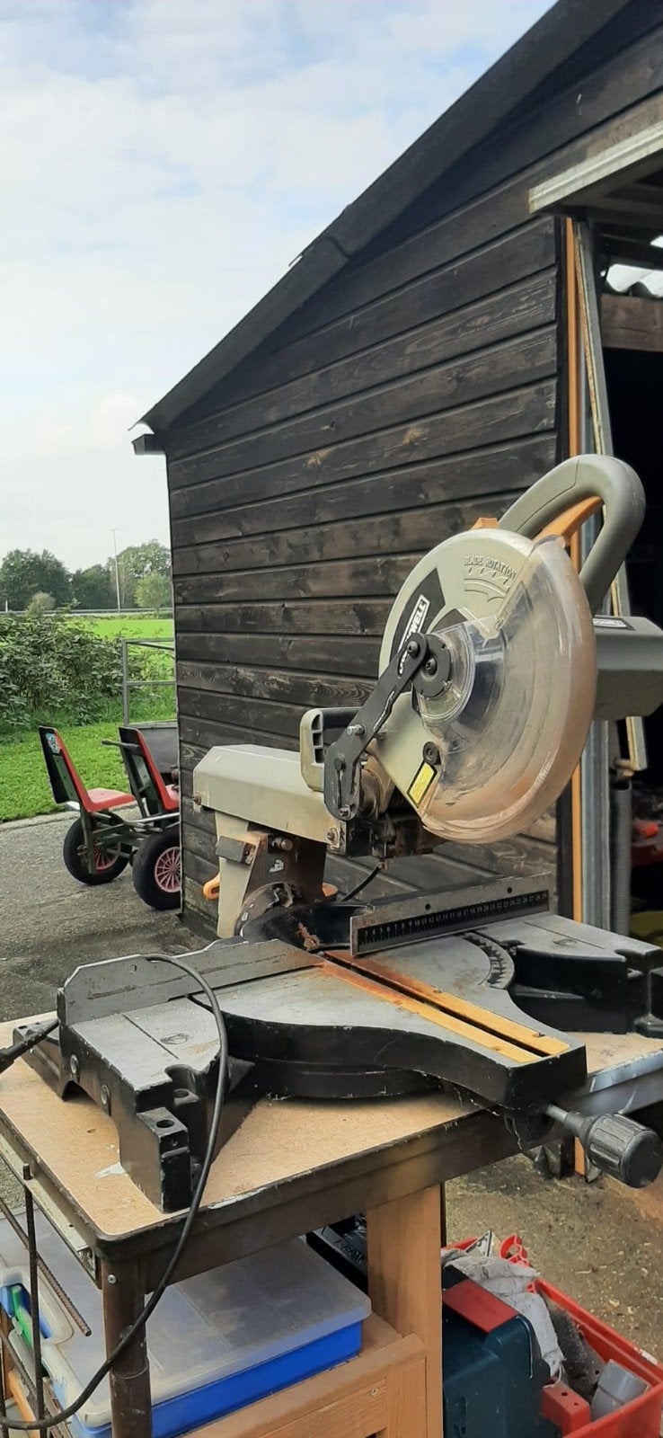 Rockwell Cirkelzaag - Krachtig en Betrouwbaar, Doe-het-zelf en Verbouw, Ophalen, Gebruikt, Cirkelzaag, 600 tot 1200 watt