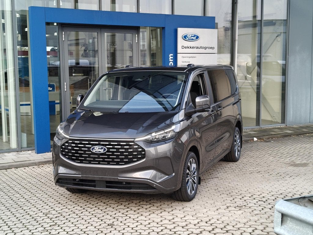 Ford Tourneo Custom 340 2.5 PHEV L1H1 Titanium X - UIT VOORR, Auto's, Ford, 232 pk, Gebruikt, 1850 kg, Bedrijf