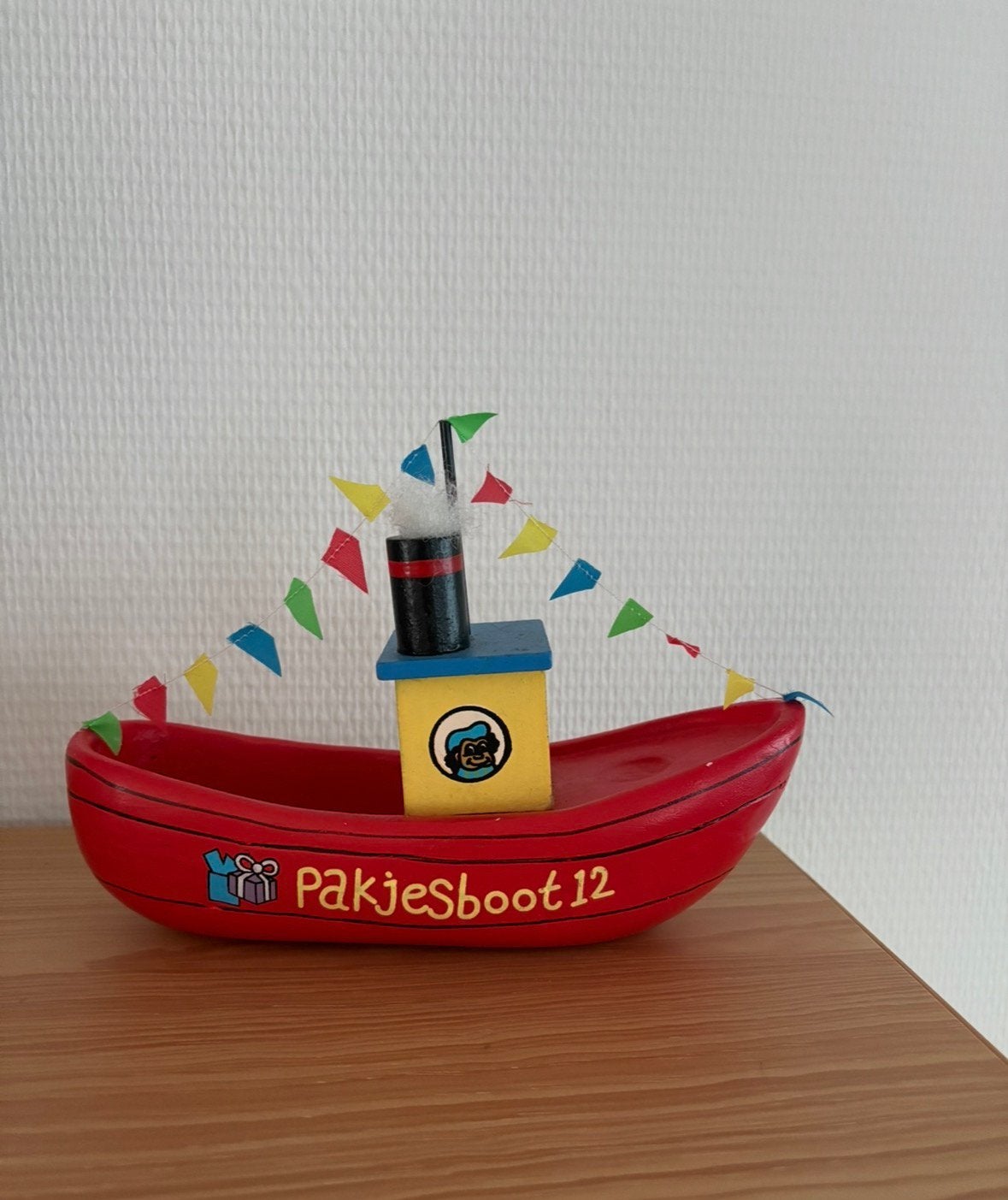 Sinterklaas houten pakjesboot 12 vero, Ophalen of Verzenden, Gebruikt