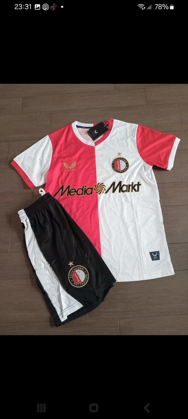 Feyenoord Thuistenue Maat M - Nieuw in plastic, Ophalen of Verzenden