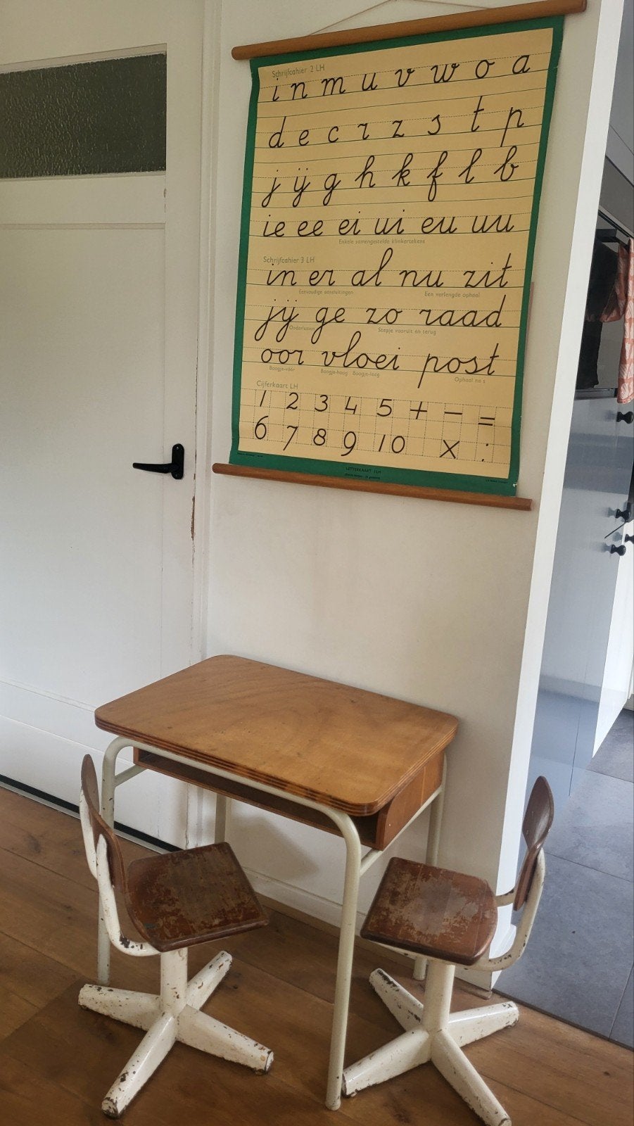 Vintage Schoolset: Leesposter, tafeltje & twee Stoeltjes, Ophalen, Aardrijkskunde