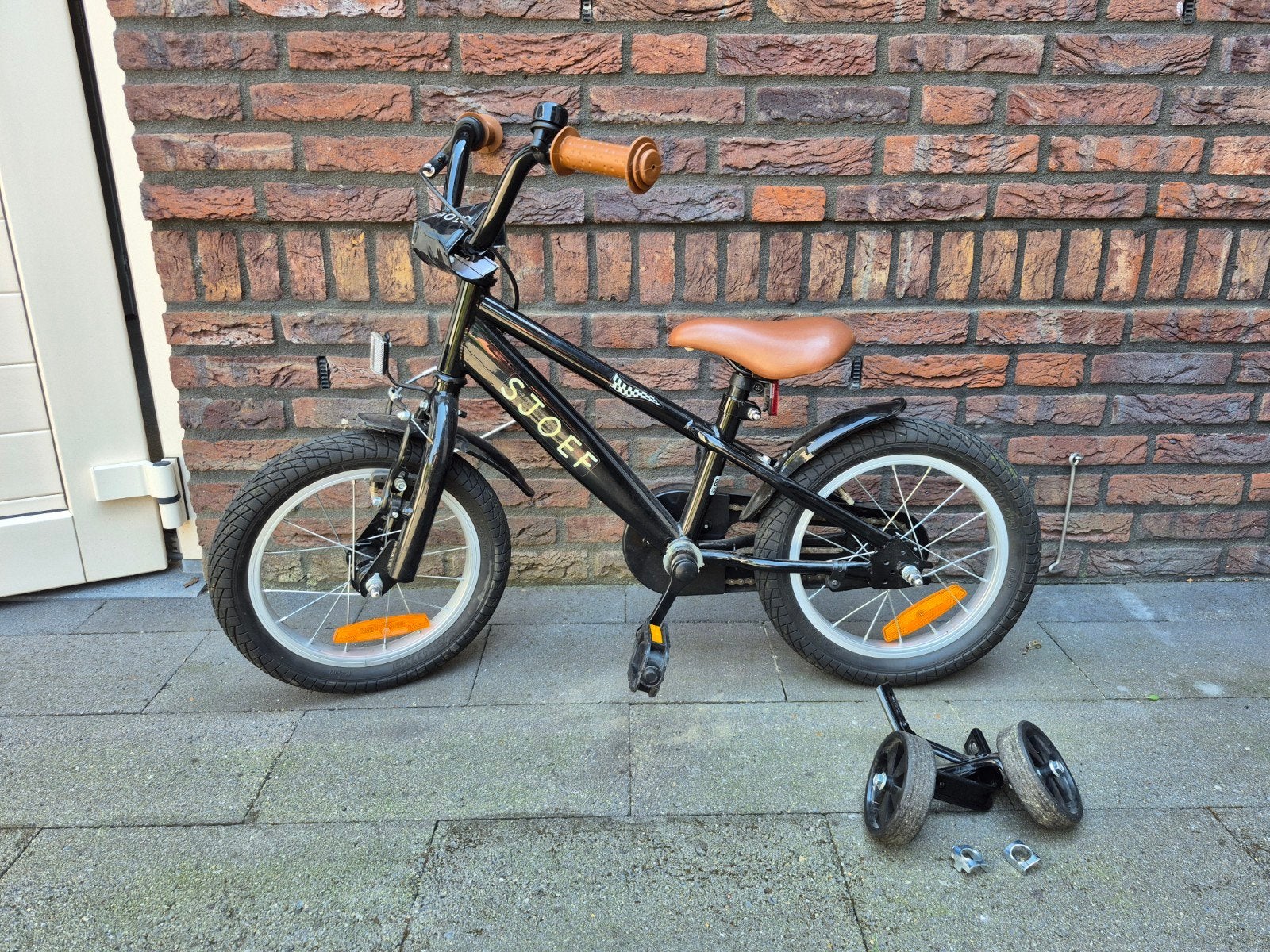 Stoere Sjoef jongensfiets met zijwieltjes | 14 inch, Ophalen, Terugtraprem, Zijwieltjes, Sjoef