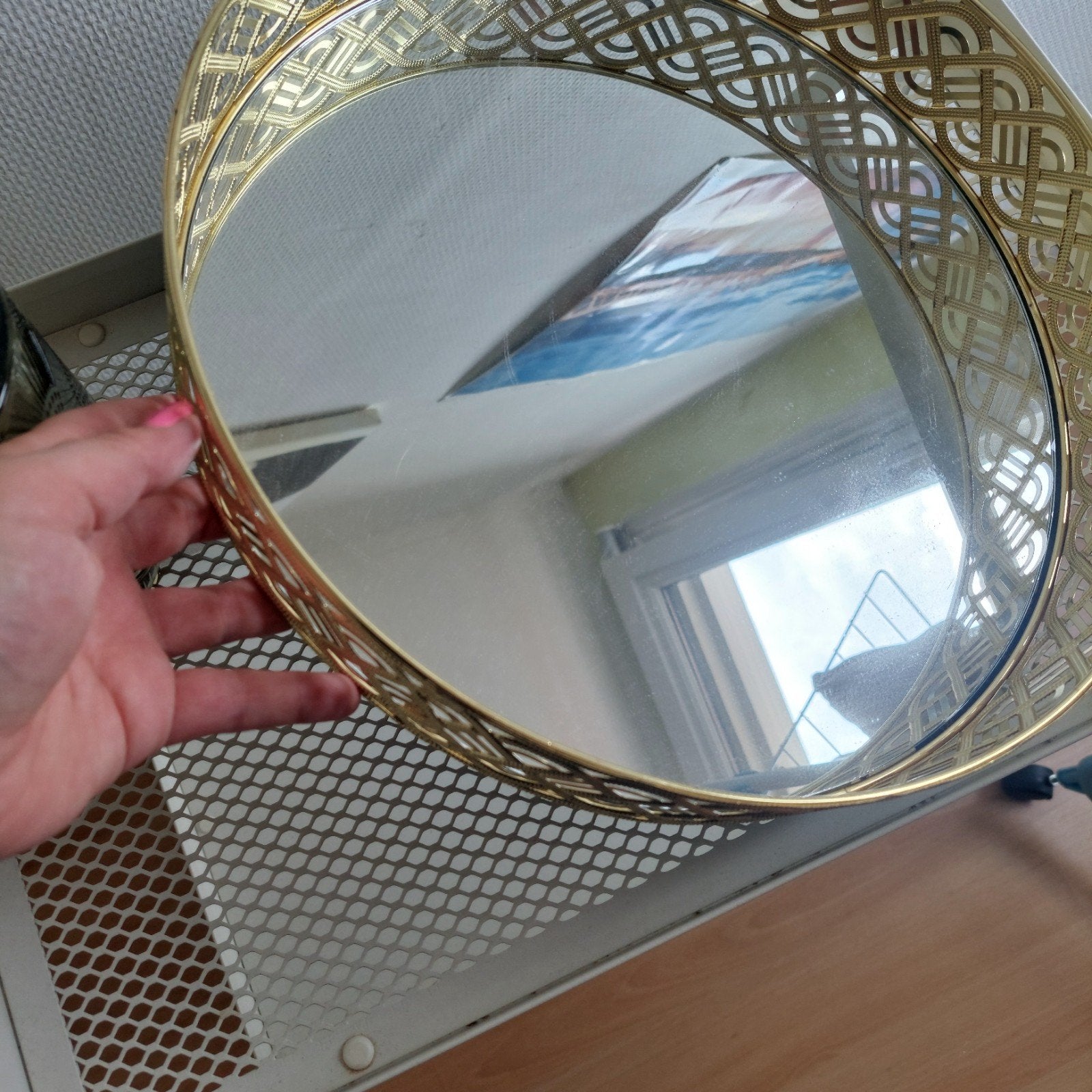 Gouden spiegel dienblad met decoratieve rand, Ophalen, Rond, Zo goed als nieuw, Dienblad