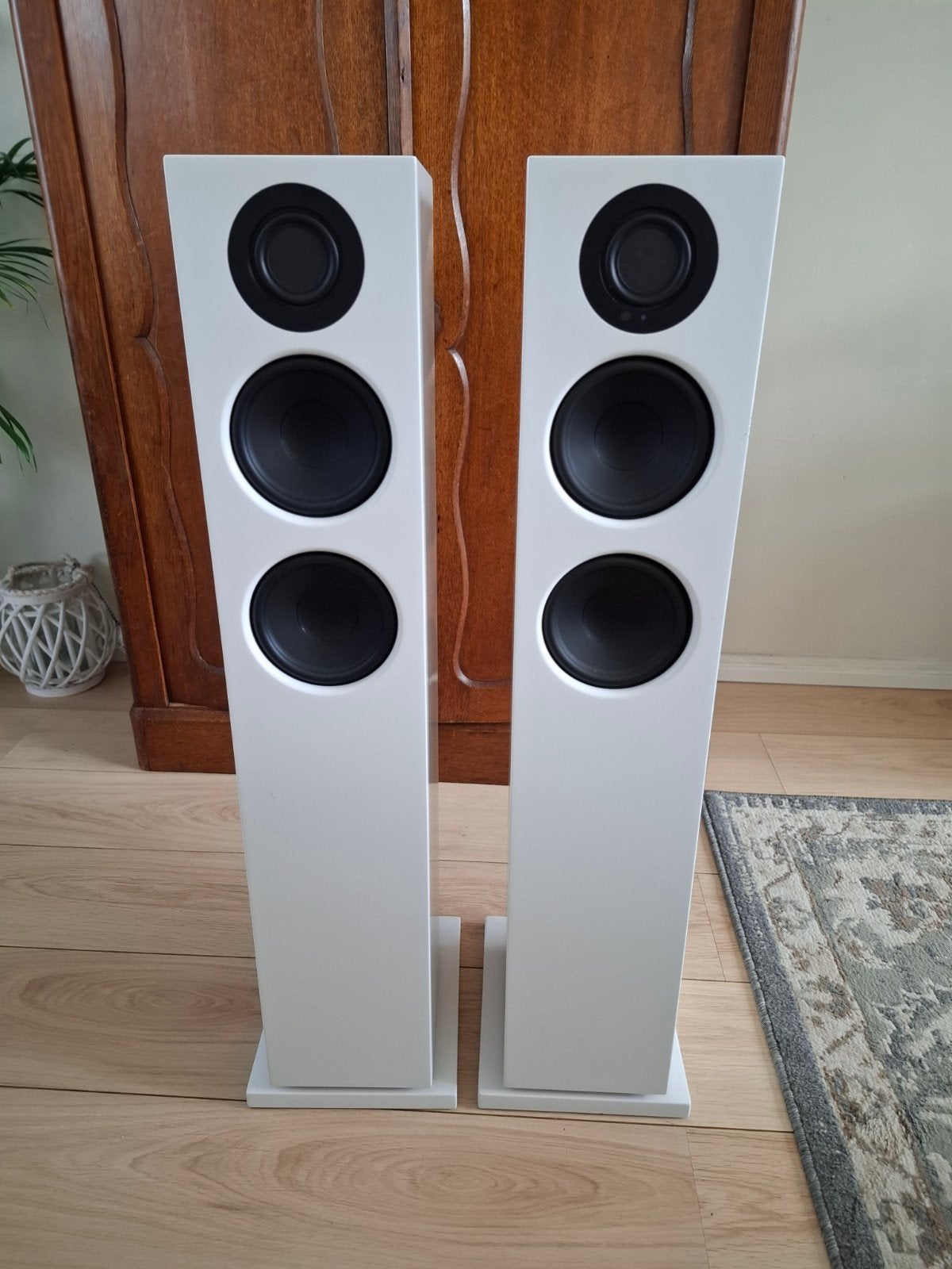 AUDIO PRO SPEAKERS AANGEBODEN T.E.A.B. 1½ JAAR OUD., Audio, Tv en Foto, Luidsprekers, Slimme speaker, Inclusief kabels, 120 tot 150 watt