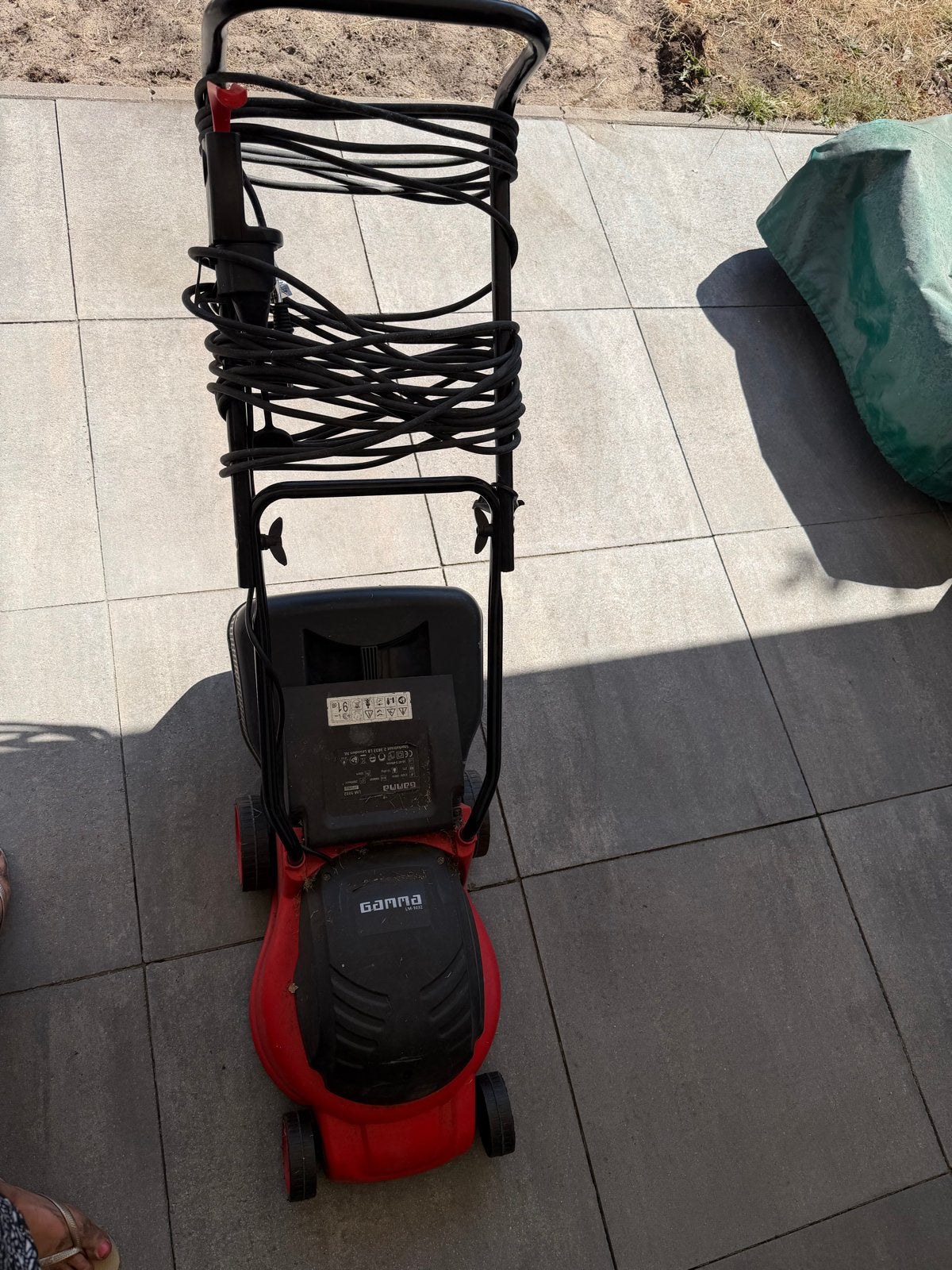 Goedwerkende Gamma elektrische grasmaaier met verlengsnoer, Cirkelmaaier, Gebruikt, Elektrische grasmaaier, Ophalen of Verzenden