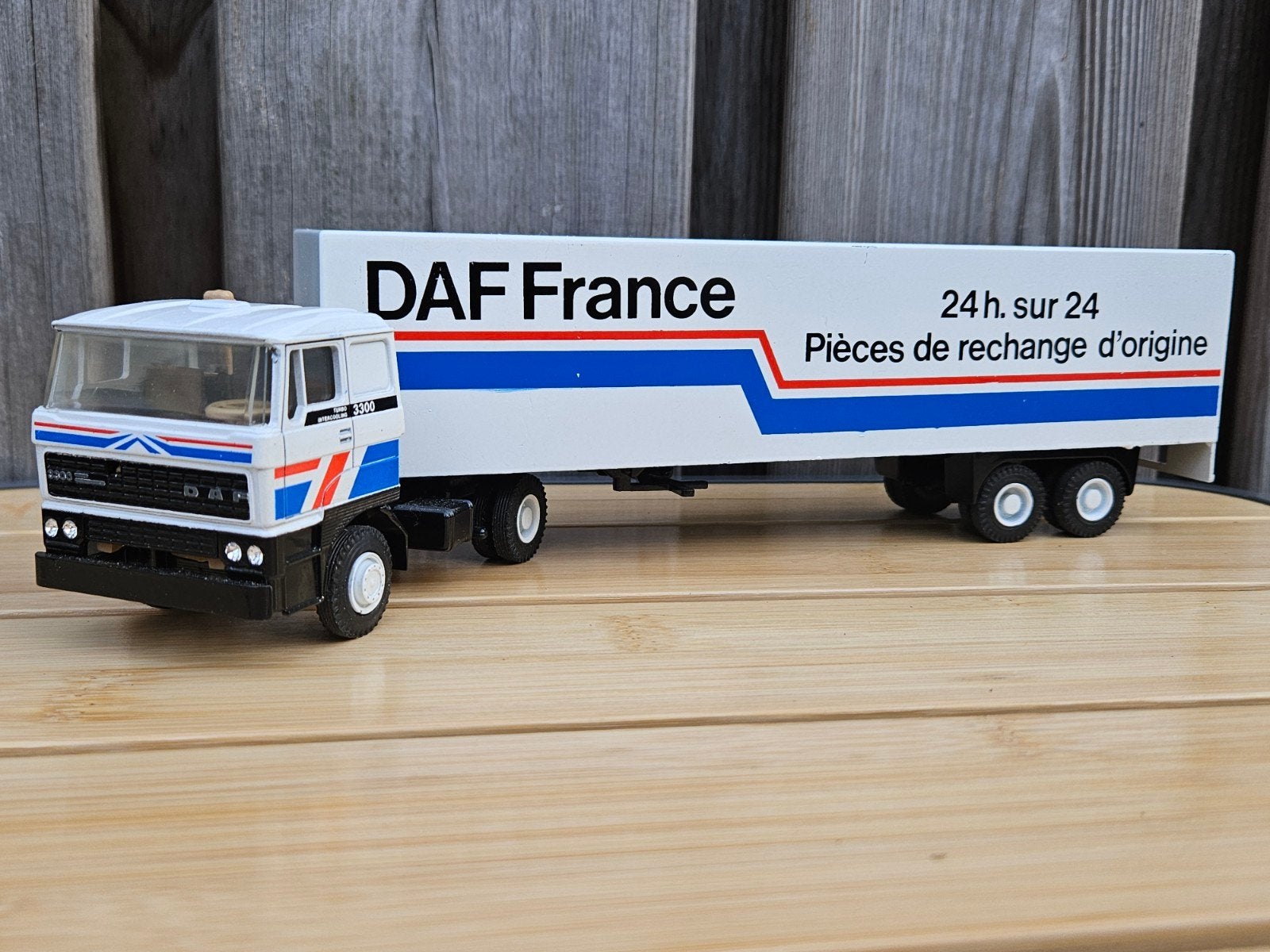 Lioncar Daf 3300 Daf France Vrachtwagen 1:50 Metaal, Ophalen of Verzenden, Zo goed als nieuw, Bus of Vrachtwagen, Lion Toys