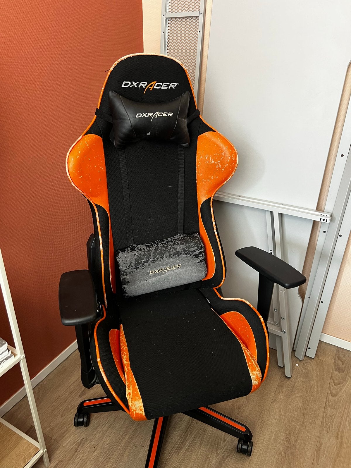 Gratis - DXRacer Formula Gaming Bureaustoel Oranje/Zwart, Ophalen, Gebruikt, Oranje, Gaming bureaustoel