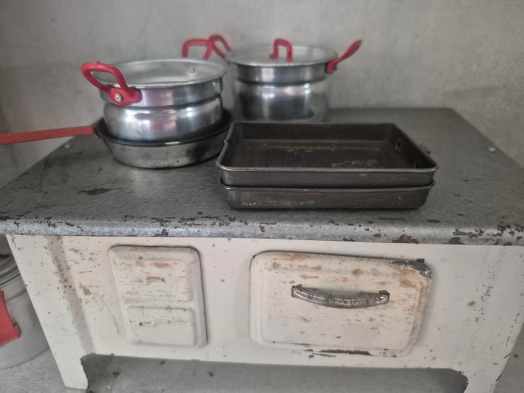 Vintage Speelkeuken met Pannenset en Bakvormen, Ophalen of Verzenden