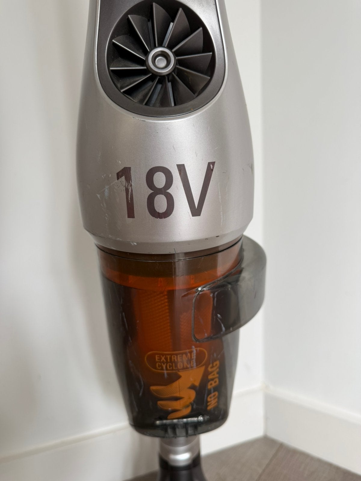 Rowenta Air Force Extreme 18V Lithium Steelstofzuiger, Draadloos, Gebruikt, Minder dan 1200 watt, Reservoir