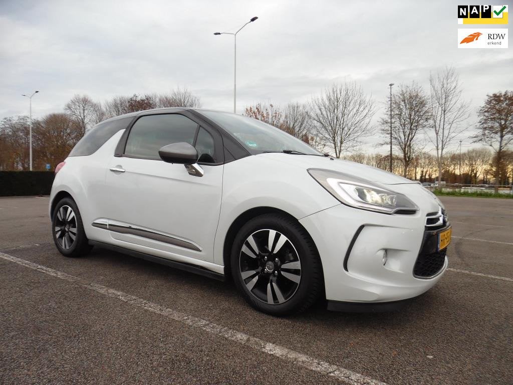 DS 3 1.2 PureTech Business, Auto's, Voorwielaandrijving, Euro 6, Automatische klimaatregeling, Wit