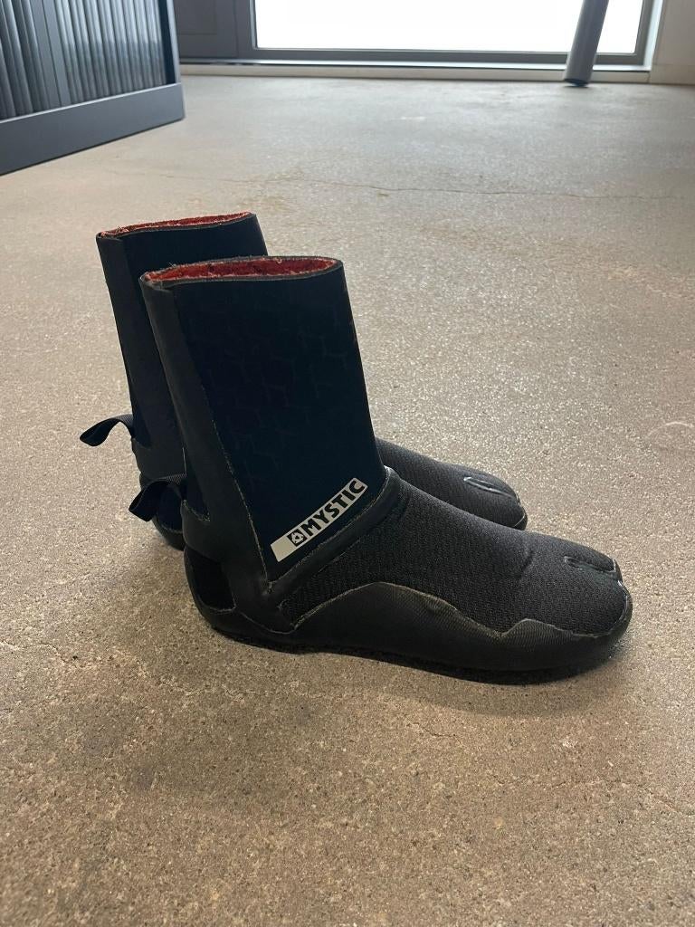 Mystic kite schoenen - maat 37, Watersport en Boten, Kitesurfen, Zo goed als nieuw, Overige typen, Geen board, Ophalen of Verzenden