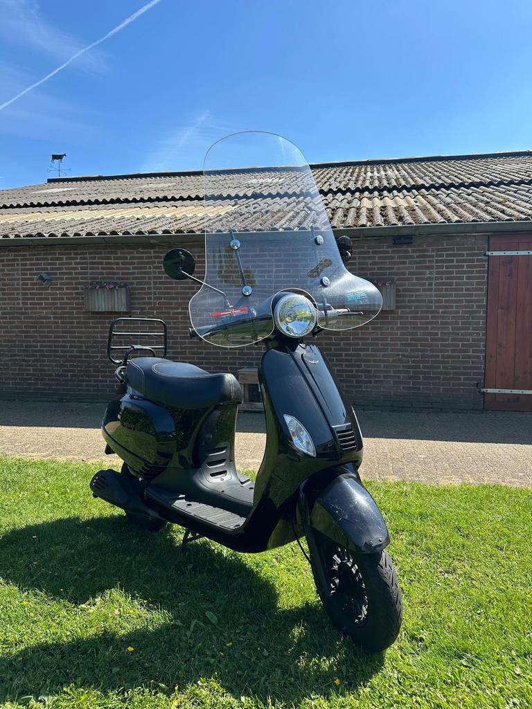 Thurbo RL 50, Fietsen en Brommers, Snorfietsen en Snorscooters, Ophalen, Zo goed als nieuw, Benzine, Overige merken