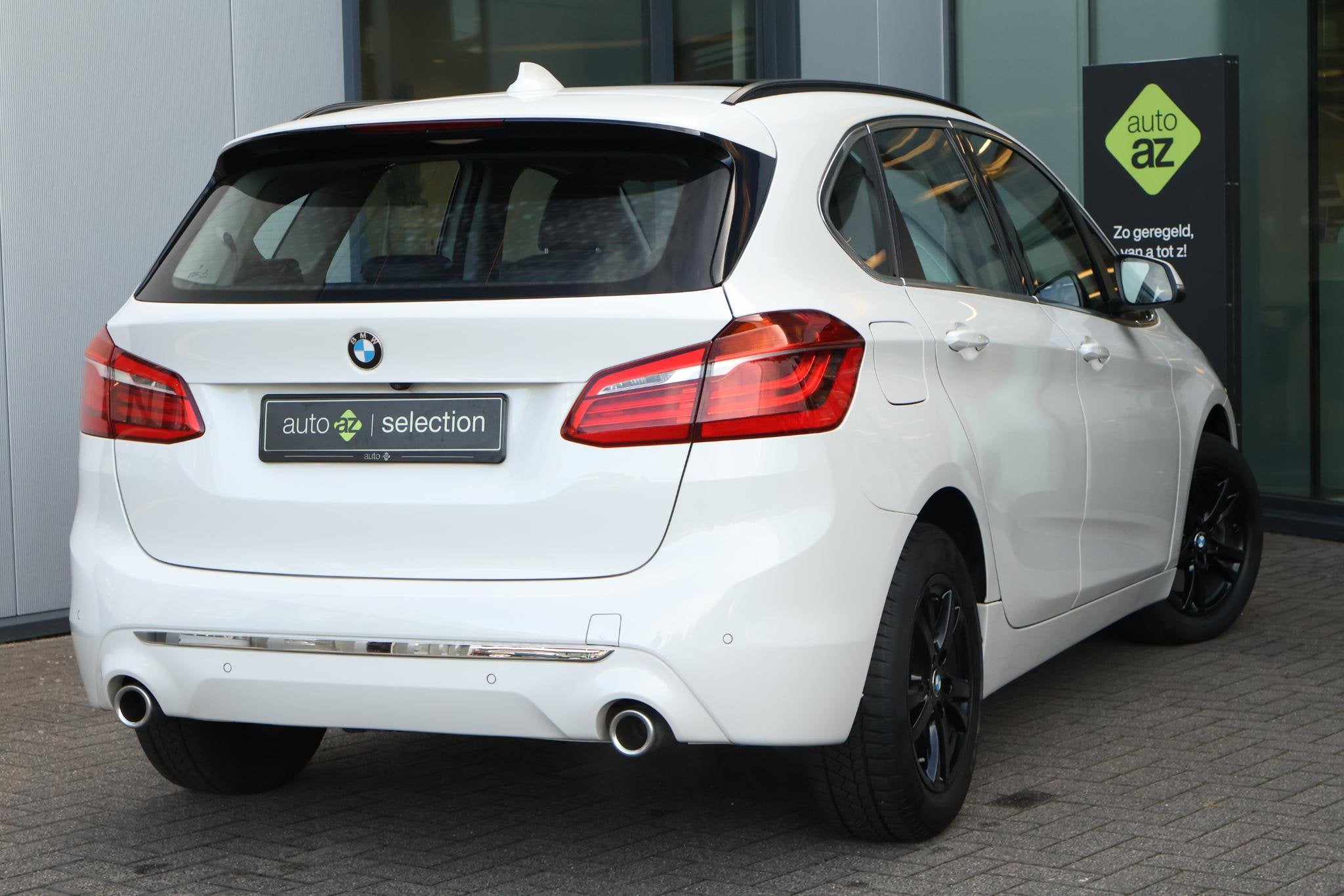 BMW 2-serie Active Tourer 220i High Executive / Pano / Cruis, Gebruikt, Wit, Leder, Geïmporteerd