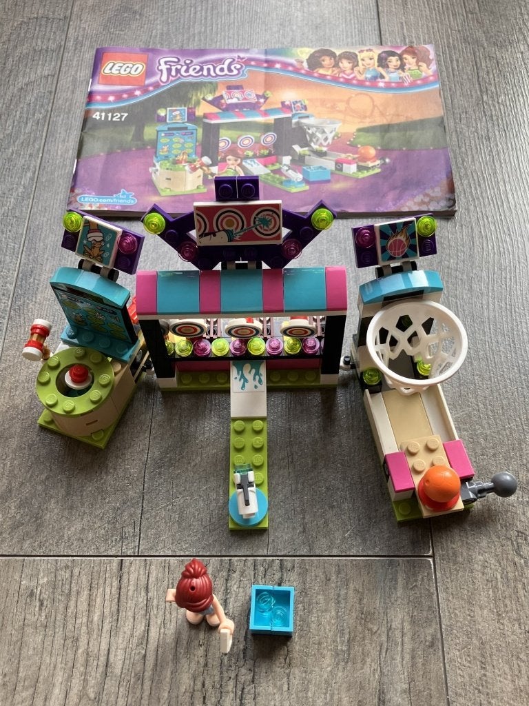 LEGO Friends Pretpark Spelletjeshal - 41127, Lego, Friends, Ophalen of Verzenden, Zo goed als nieuw
