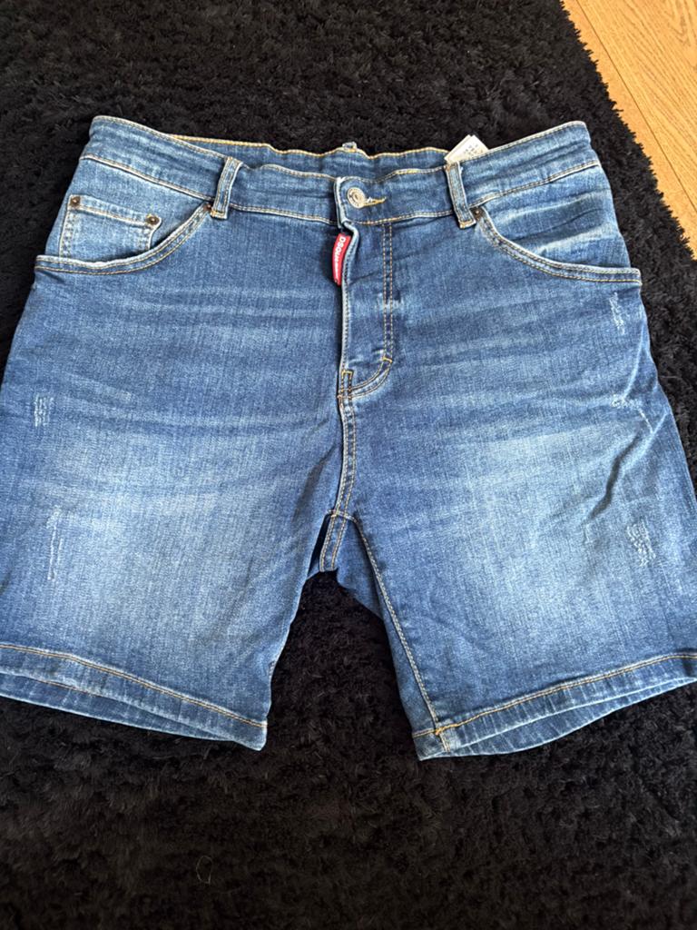 Dsquared2 korte broek, Ophalen of Verzenden, Zo goed als nieuw, Jongen, Broek