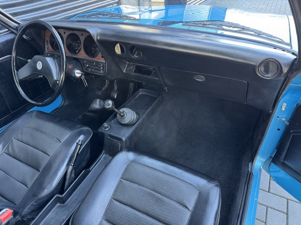 Opel Manta A 1.2 BLAUW| COMPLETE RESTAURATIE| ZEER MOOI| UNI, foto 11
