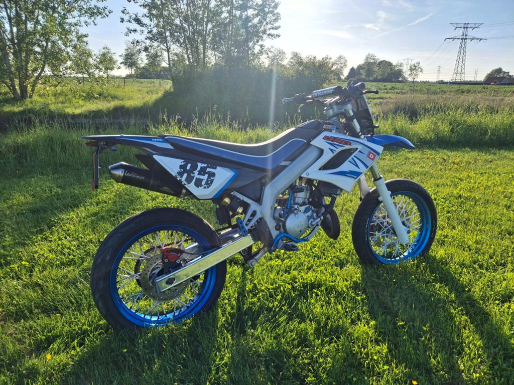 Derbi Senda 50cc 85th Anniversary Edition, Ophalen, 6 versnellingen, Gebruikt, Maximaal 45 km/u