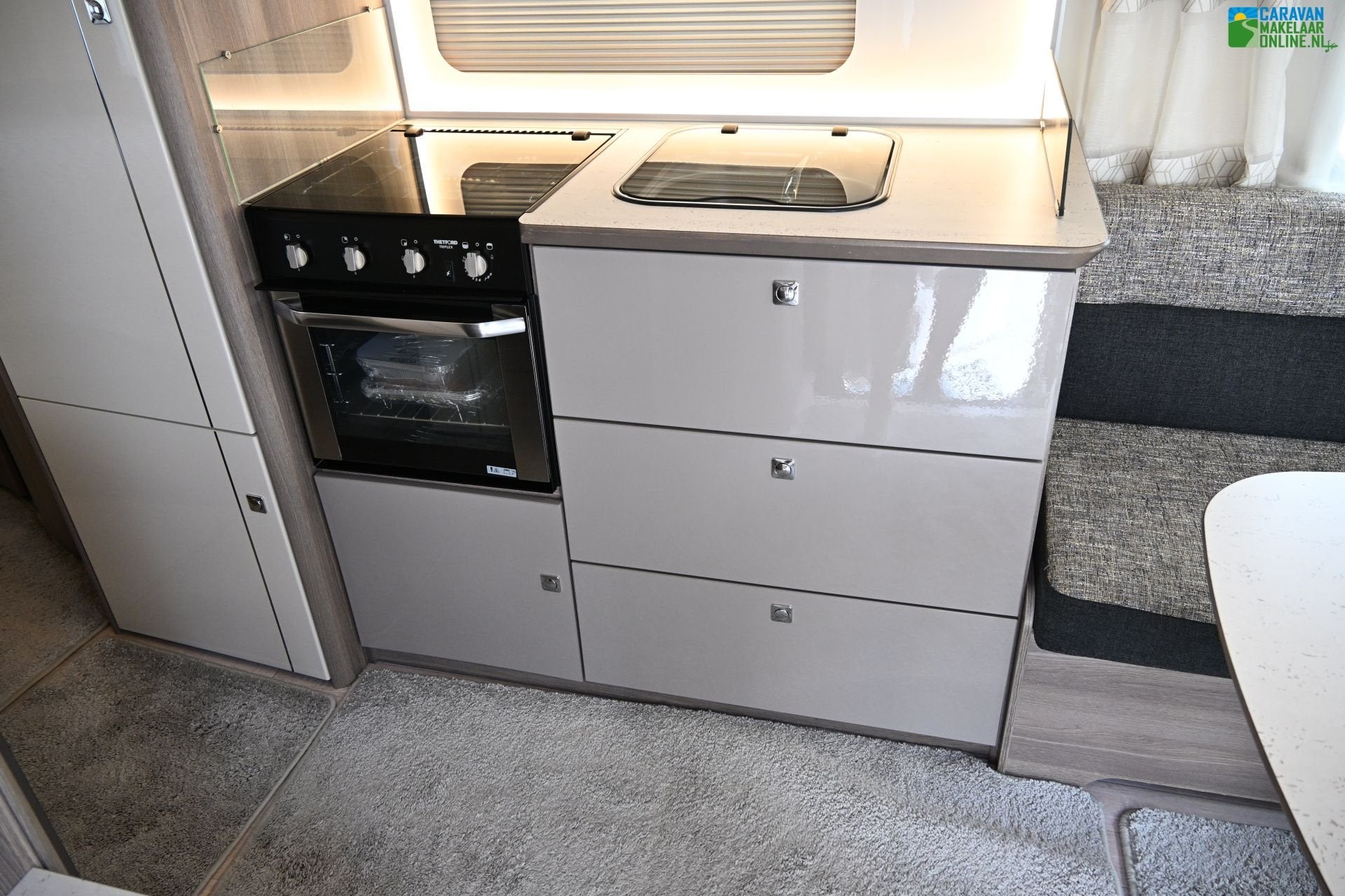 Foto 11 van Fendt Tendenza 515 SF Mover|Cass.luifel|Fietsdrager|Bovag25