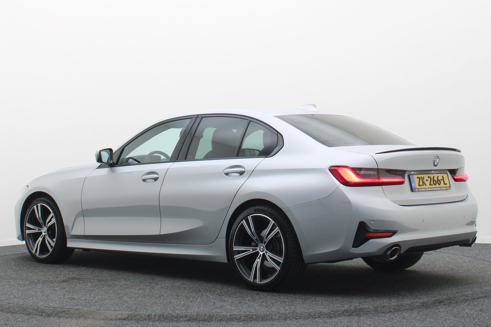 BMW 3-serie 320i Executive Edition Leder/Stof, Virtual, Crui, Auto's, Automaat, Achterwielaandrijving, Gebruikt, 4 cilinders