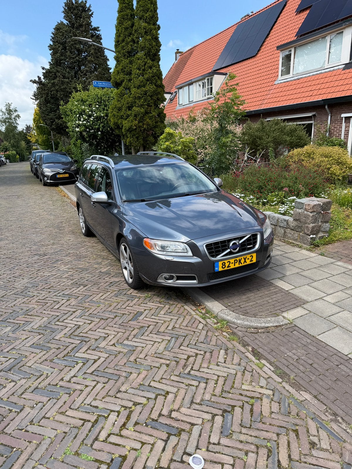 Volvo V70 2.0 T AUT 2011 Grijs, Auto's, 1800 kg, 4 cilinders, Stationwagon, Grijs