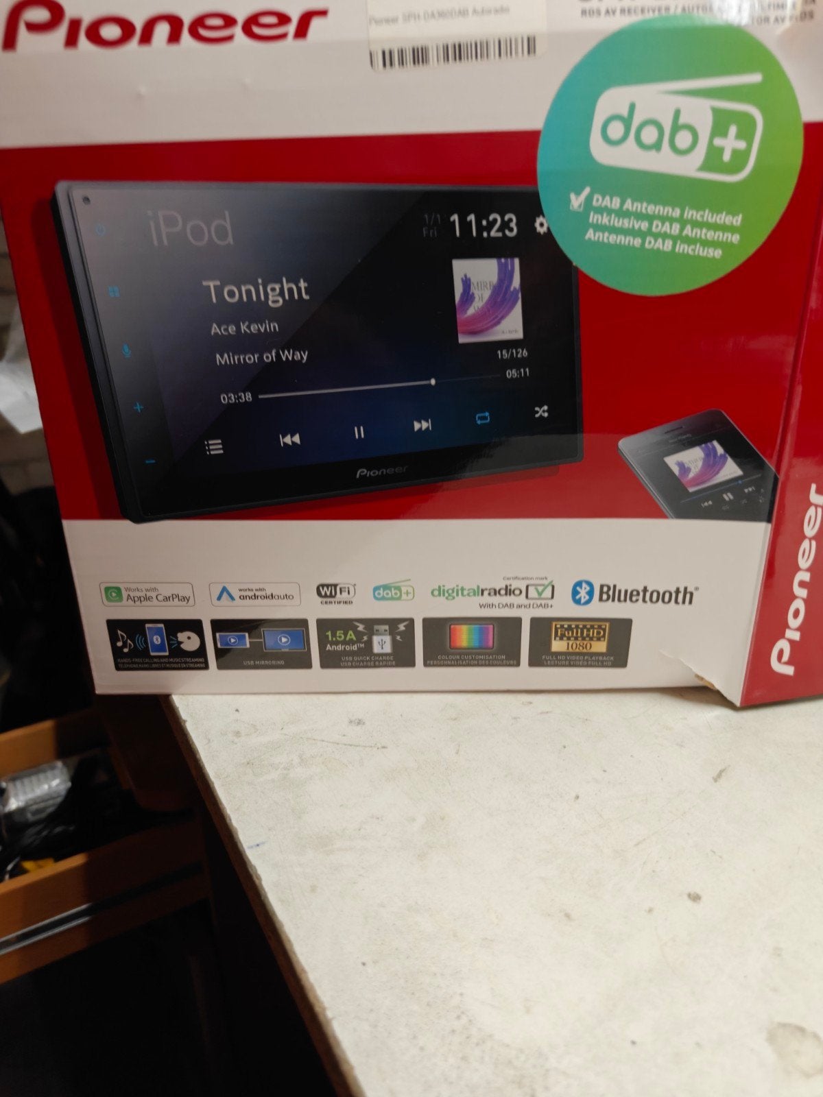 Pioneer dab auto radio nieuw en achteruitrij sensors 175€, Auto diversen, Autoradio's, Ophalen, Nieuw