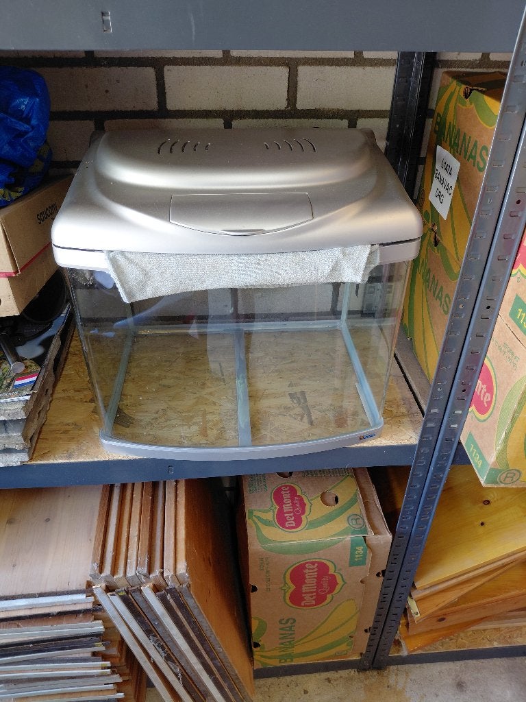 Aquarium, Ophalen, Inclusief deksel, Gebruikt, Leeg aquarium