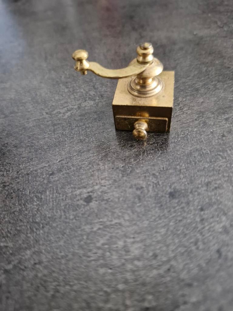 Koperen miniatuur koffiemolen, Ophalen of Verzenden