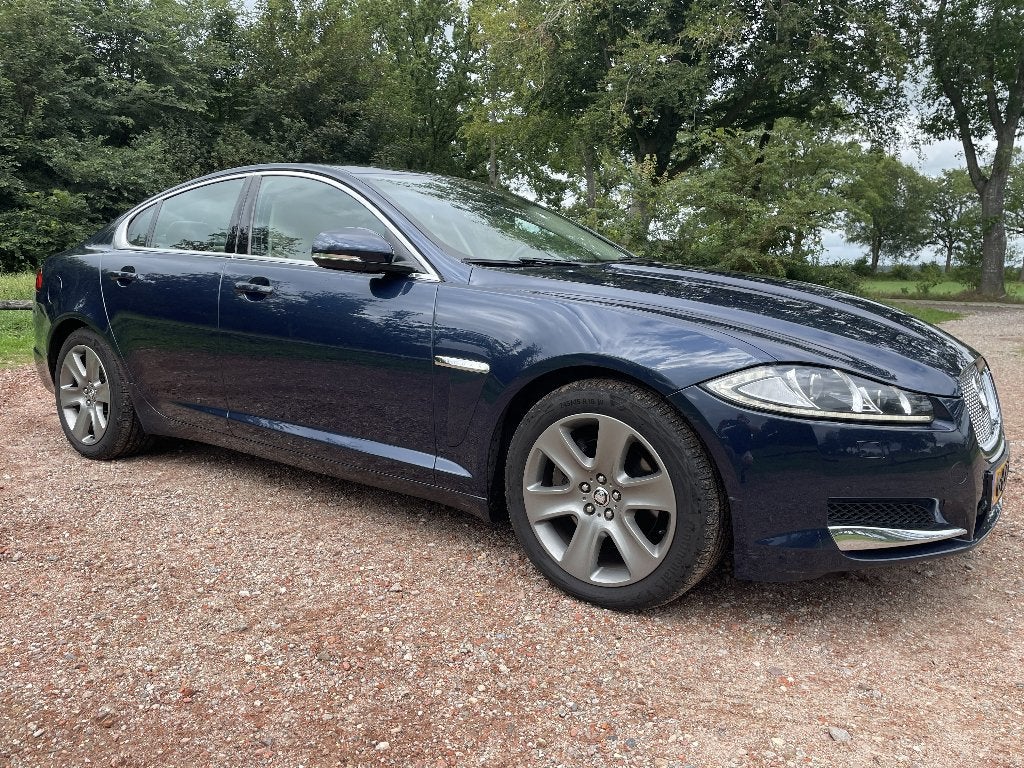 Te koop aangeboden nette en zuinige Jaguar XF 3.0 diesel, Auto's, Automaat, Achterwielaandrijving, Beige, 2993 cc