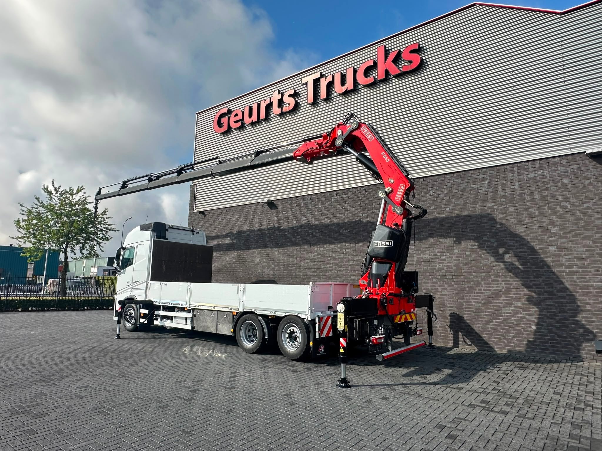 Volvo FH 540 6X2 BAKWAGEN + FASSI 545 RA.2.26 KRAAN/CRANE/KR, Automaat, Euro 6, Wit, Bedrijf