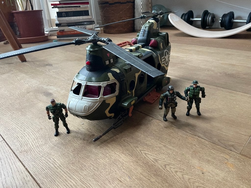 Leger Helikopter met 3 Poppetjes, Ophalen of Verzenden, Gebruikt