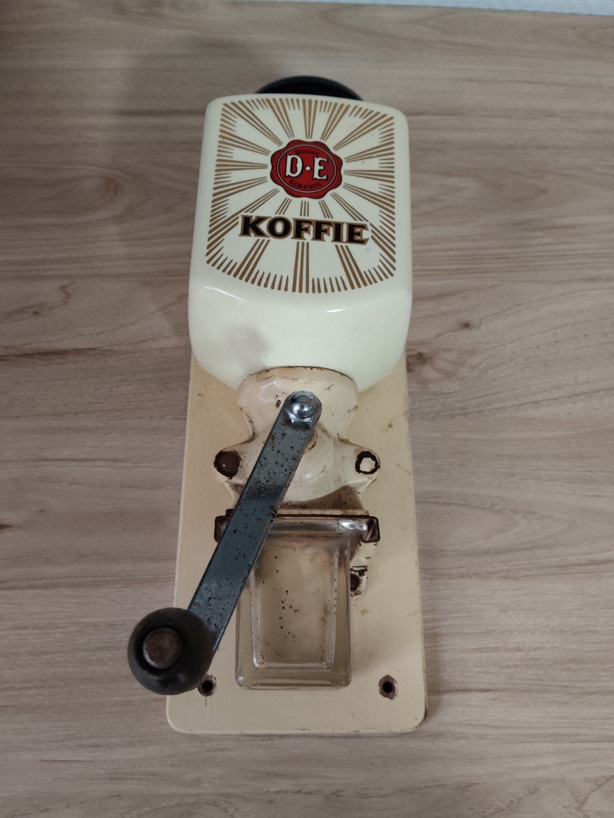 Douwe Egberts koffiemolen, Ophalen
