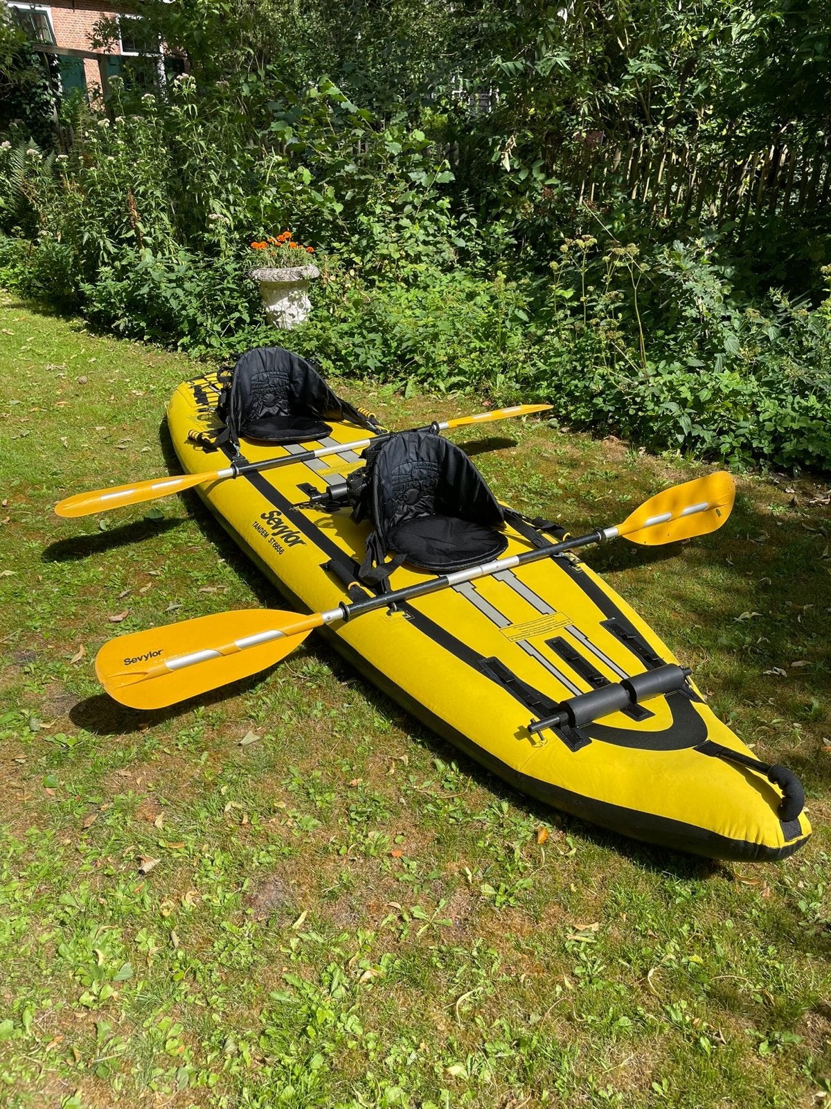 Sevylor Kano KCC335 Colorado inclusief elektrische pomp, Watersport en Boten, Ophalen, Gebruikt, Kajak, Twee personen