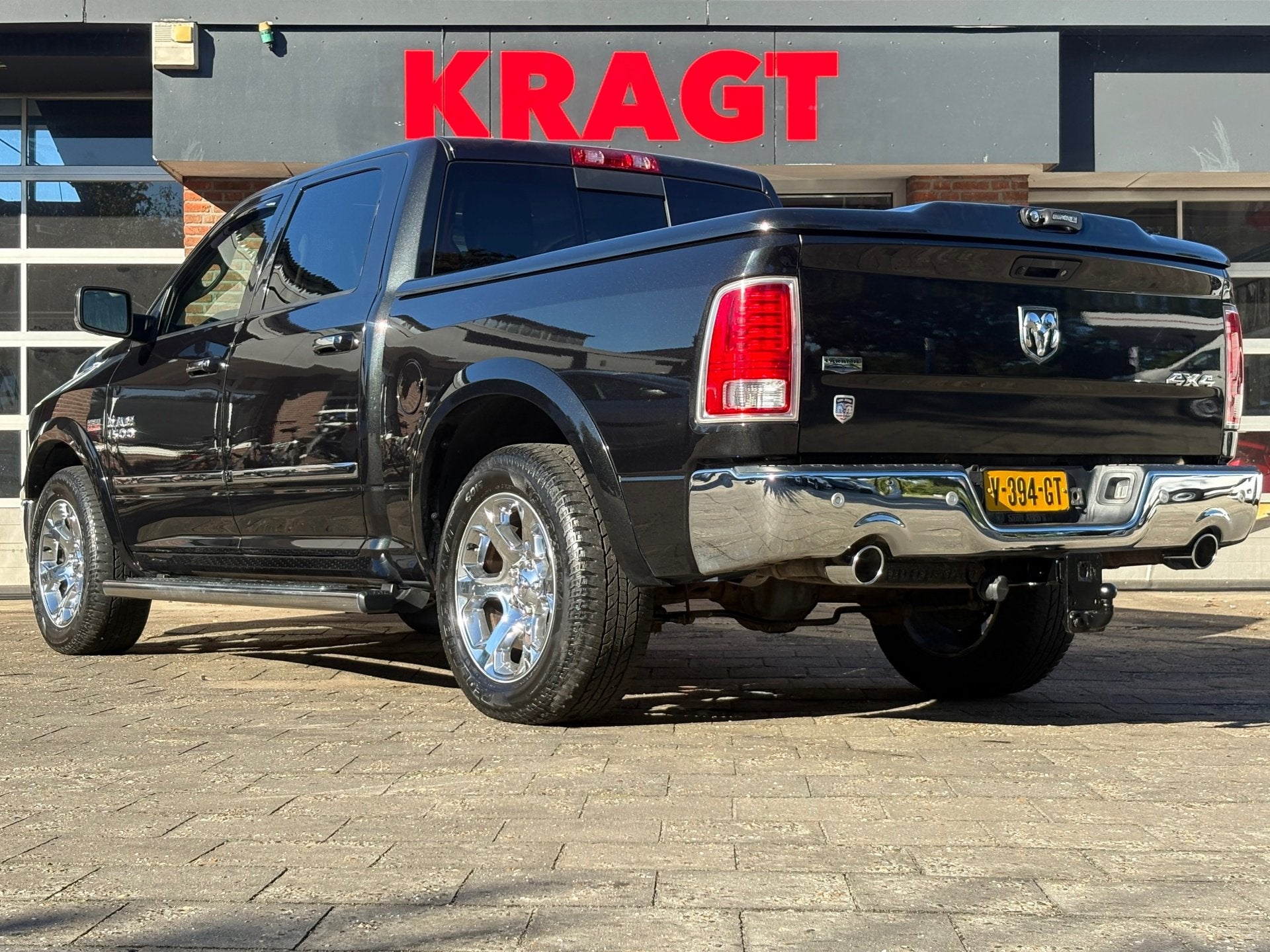 Dodge Ram 1500 5.7 V8 Quad Cab 6'4|401PK|NAP|Automaat|trekha, Auto's, Automaat, Dealer onderhouden, Achterwielaandrijving, Gebruikt