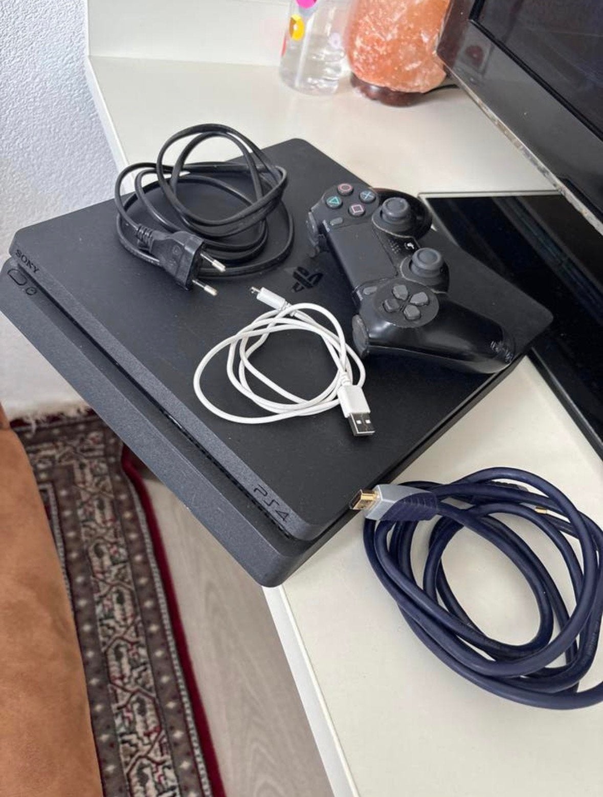 PlayStation 4 slim, Ophalen of Verzenden, Zo goed als nieuw, Met 1 controller, Slim