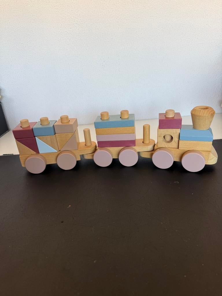 Trein little dutch, Kinderen en Baby's, Speelgoed | Houten speelgoed, Ophalen of Verzenden, Gebruikt, Rij- of Hobbelspeelgoed
